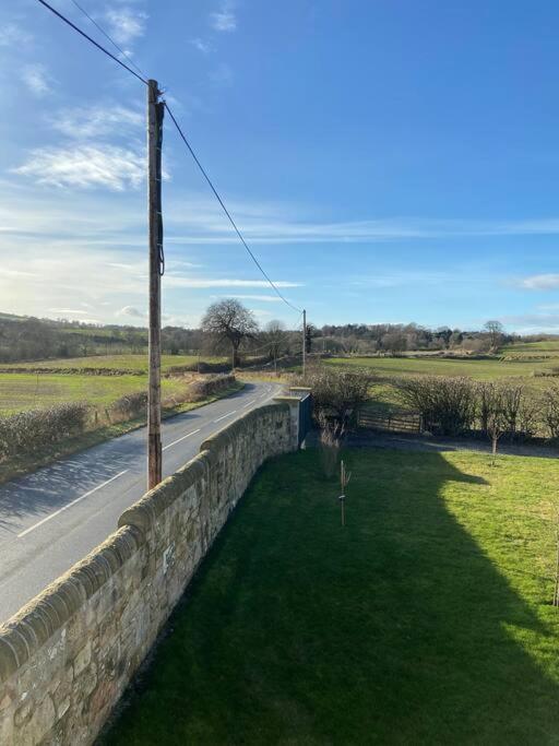 Peaceful Shepherd'S Hut In Beautiful Countryside. Linlithgow Exterior photo